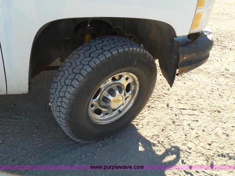 image for item L6797 2009 Chevrolet Silverado 2500HD LT pickup truck