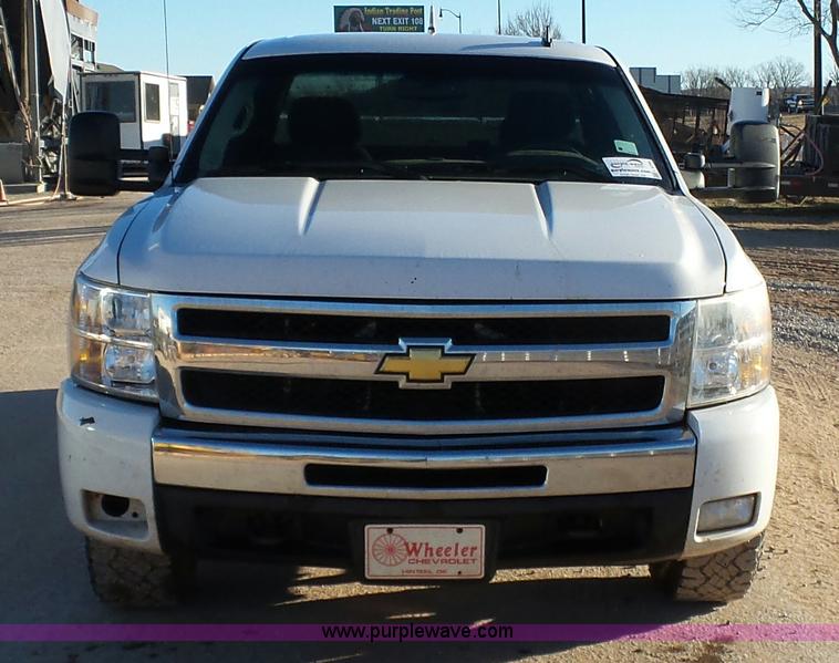 image for item L6798 2010 Chevrolet Silverado 1500 LT Z71 Ext. Cab pickup truck