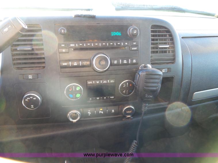 image for item L6798 2010 Chevrolet Silverado 1500 LT Z71 Ext. Cab pickup truck