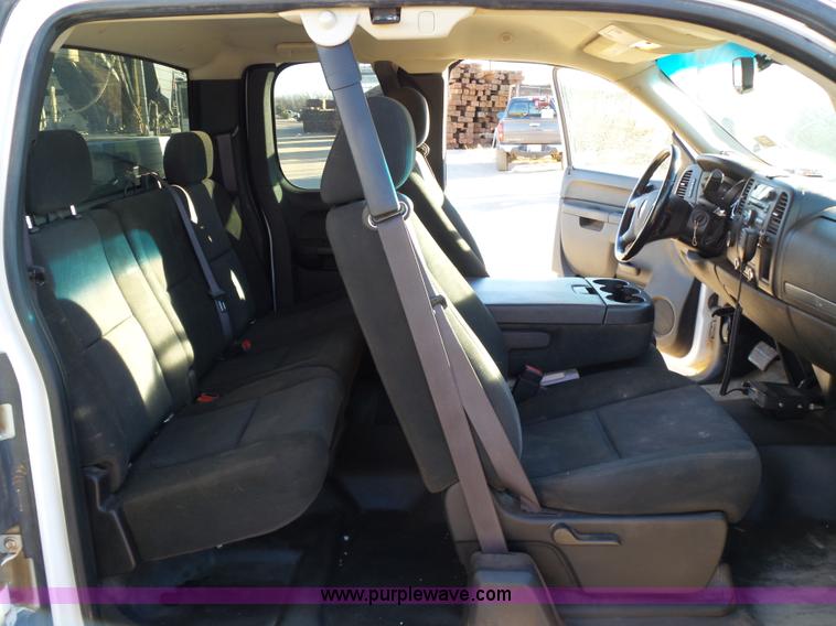 image for item L6798 2010 Chevrolet Silverado 1500 LT Z71 Ext. Cab pickup truck