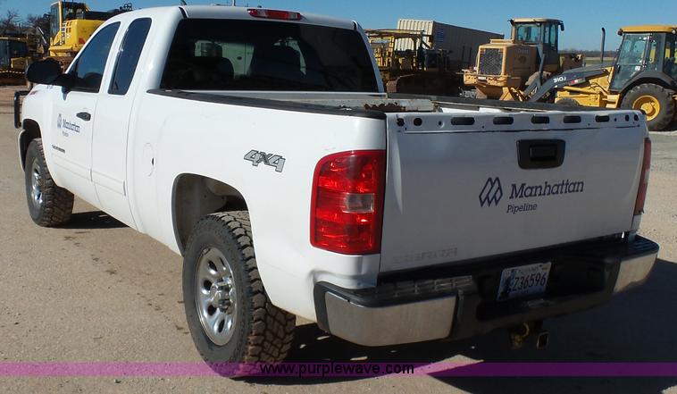 image for item L6801 2011 Chevrolet Silverado 1500 LS Ext. Cab pickup truck