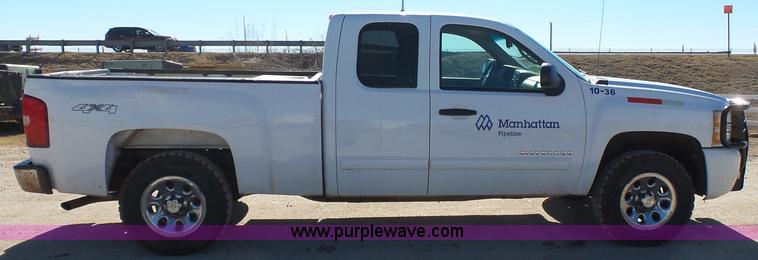 image for item L6801 2011 Chevrolet Silverado 1500 LS Ext. Cab pickup truck