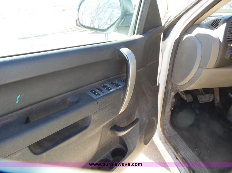 image for item L6801 2011 Chevrolet Silverado 1500 LS Ext. Cab pickup truck