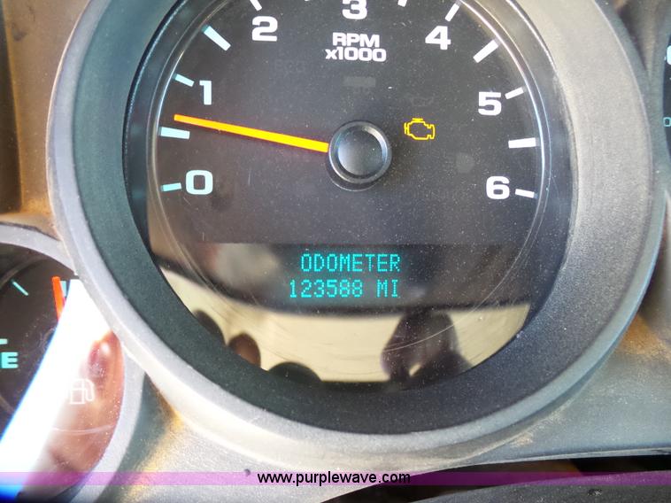 image for item L6801 2011 Chevrolet Silverado 1500 LS Ext. Cab pickup truck