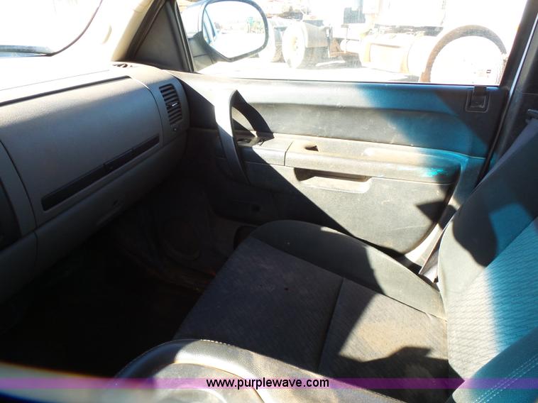 image for item L6801 2011 Chevrolet Silverado 1500 LS Ext. Cab pickup truck