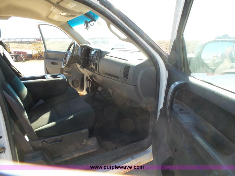 image for item L6801 2011 Chevrolet Silverado 1500 LS Ext. Cab pickup truck