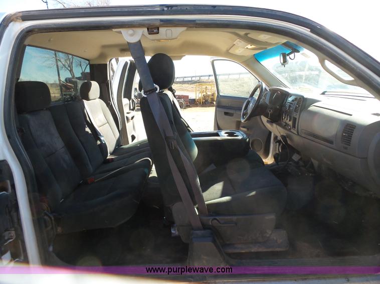 image for item L6801 2011 Chevrolet Silverado 1500 LS Ext. Cab pickup truck