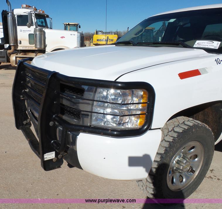 image for item L6801 2011 Chevrolet Silverado 1500 LS Ext. Cab pickup truck