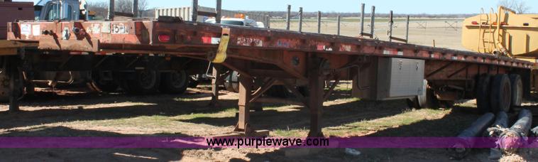 image for item L6802 1984 Dorsey flatbed trailer