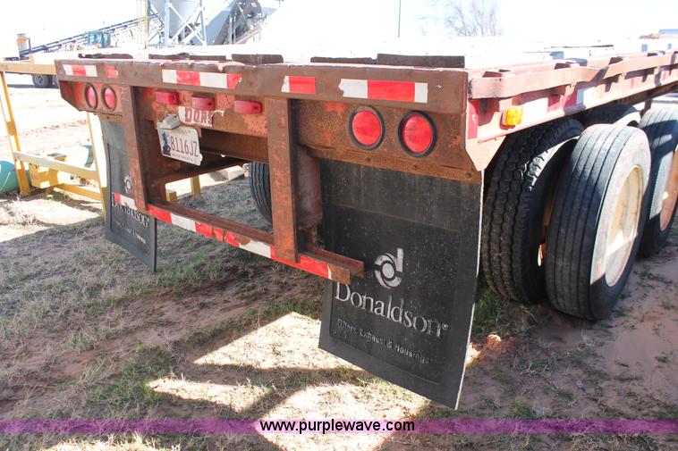 image for item L6802 1984 Dorsey flatbed trailer