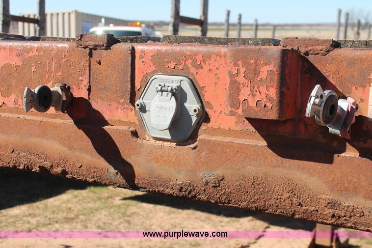 image for item L6802 1984 Dorsey flatbed trailer