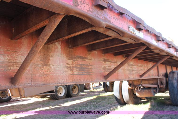 image for item L6802 1984 Dorsey flatbed trailer
