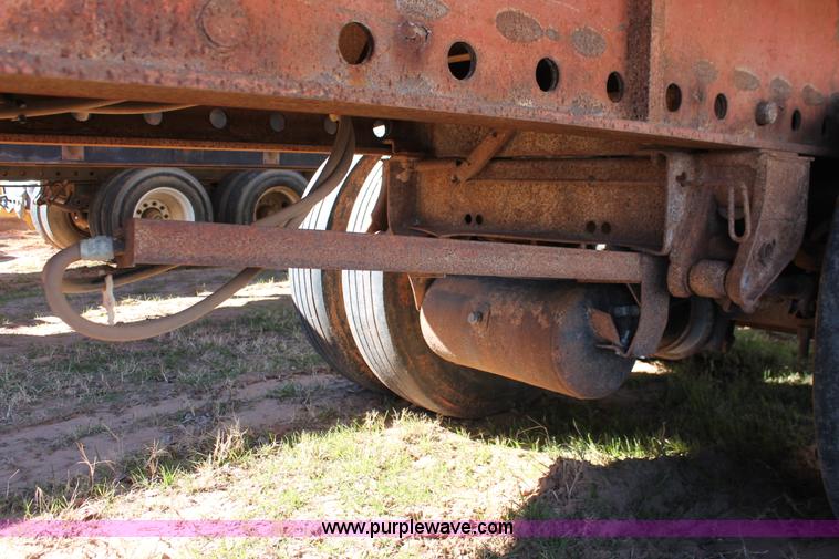 image for item L6802 1984 Dorsey flatbed trailer