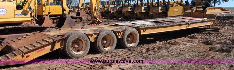 image for item L6803 1997 Atoka 24-DE50-3 drop deck trailer