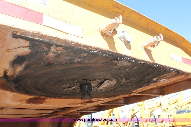 image for item L6803 1997 Atoka 24-DE50-3 drop deck trailer