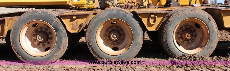 image for item L6803 1997 Atoka 24-DE50-3 drop deck trailer