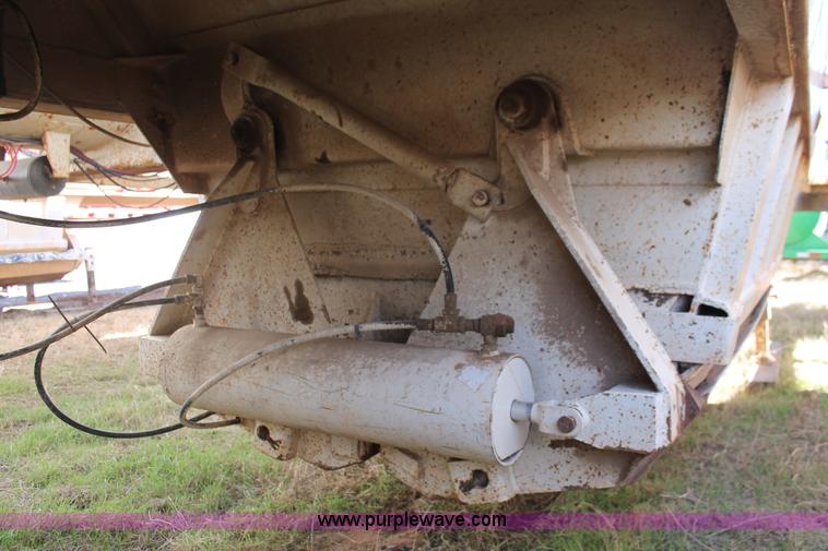 image for item L6805 1993 CPS bottom dump trailer