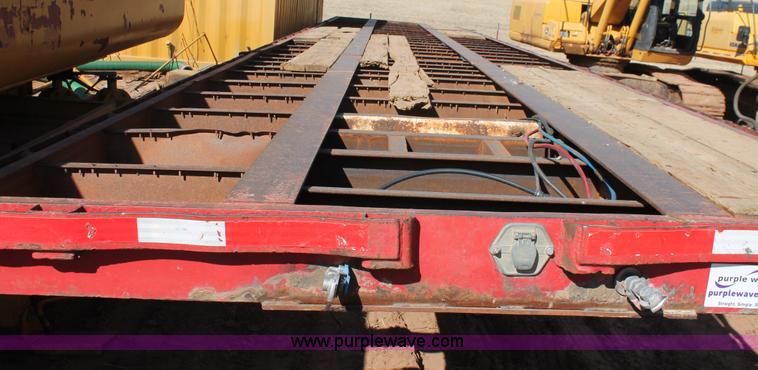 image for item L6806 1980 Great Dane flatbed trailer