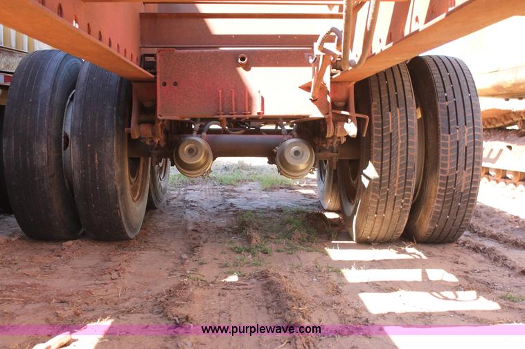 image for item L6806 1980 Great Dane flatbed trailer