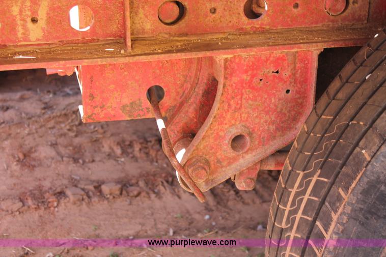 image for item L6806 1980 Great Dane flatbed trailer