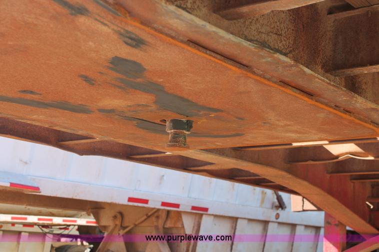 image for item L6806 1980 Great Dane flatbed trailer