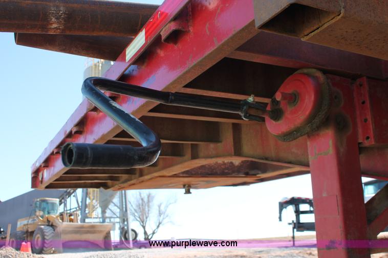 image for item L6806 1980 Great Dane flatbed trailer