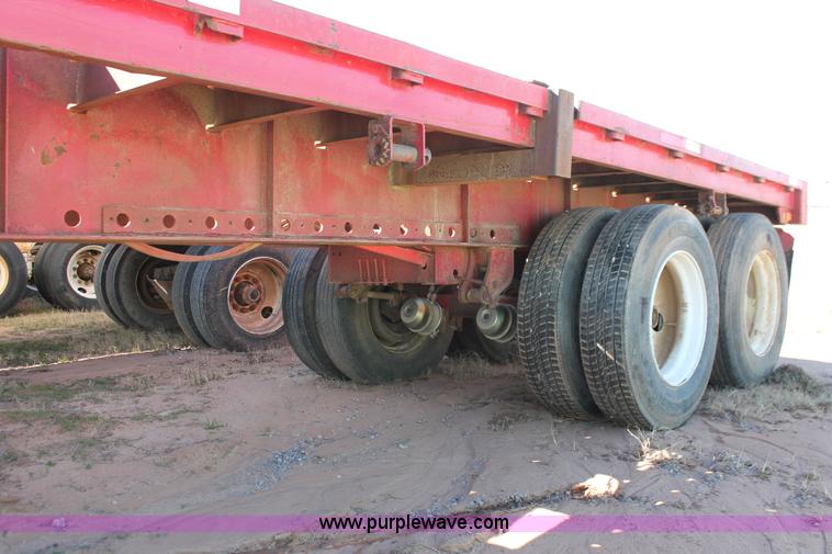 image for item L6806 1980 Great Dane flatbed trailer