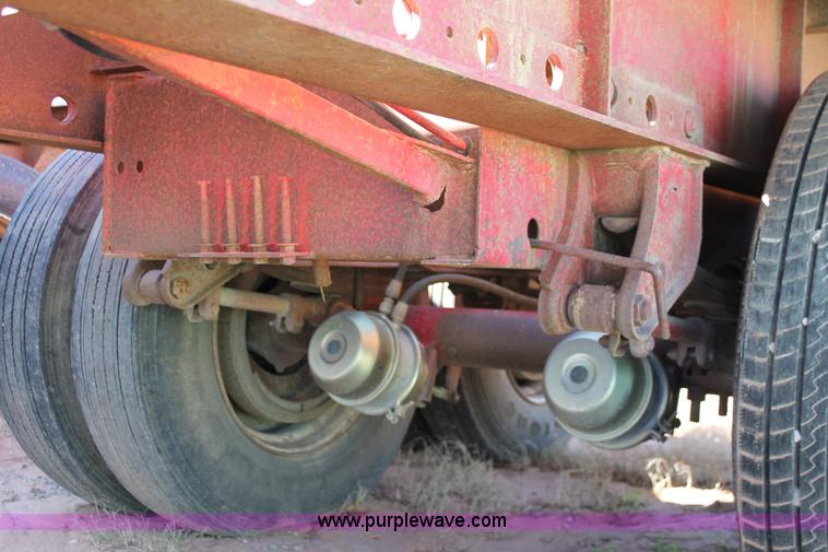 image for item L6806 1980 Great Dane flatbed trailer