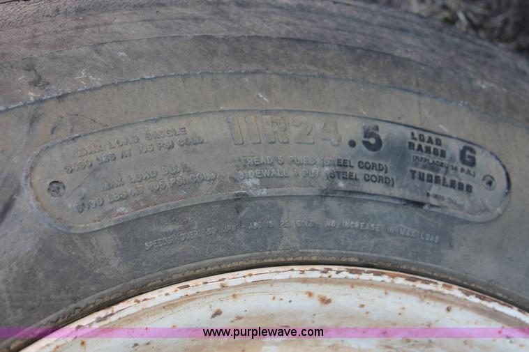 image for item L6806 1980 Great Dane flatbed trailer