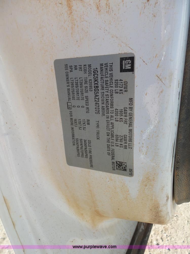 image for item L6809 2010 Chevrolet Silverado 2500HD LT Z71 Ext. Cab pickup truck