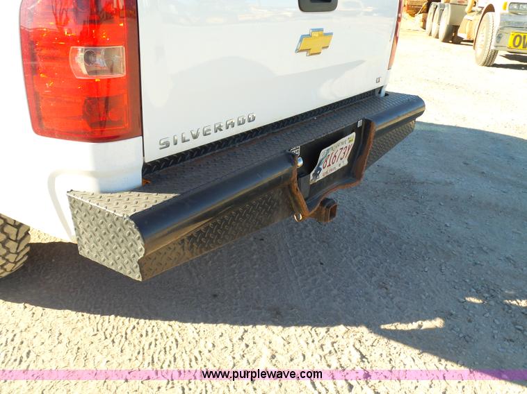 image for item L6809 2010 Chevrolet Silverado 2500HD LT Z71 Ext. Cab pickup truck