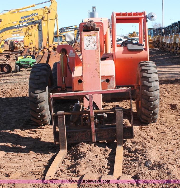 image for item L6810 2004 SkyTrak 6042 Legacy telehandler