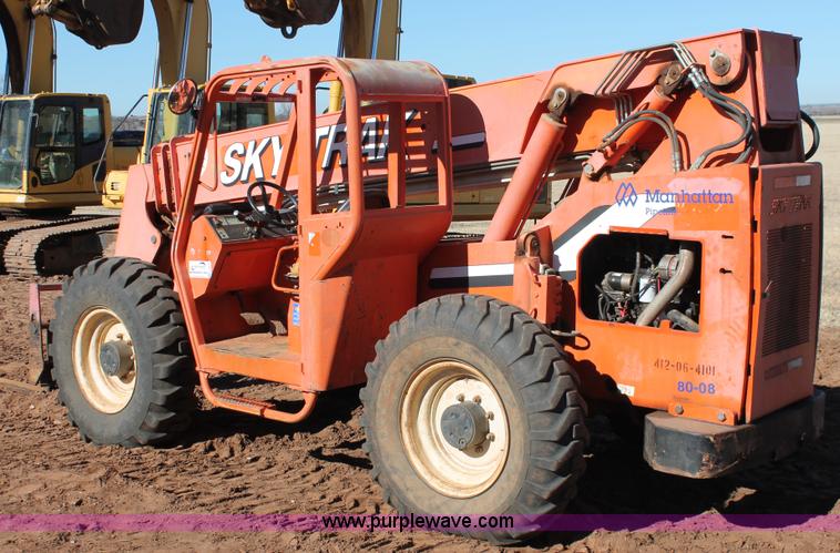 image for item L6810 2004 SkyTrak 6042 Legacy telehandler