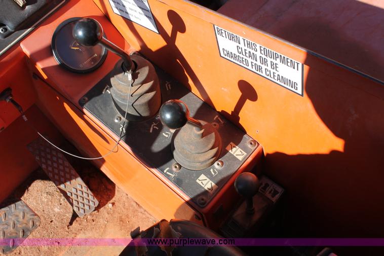 image for item L6810 2004 SkyTrak 6042 Legacy telehandler