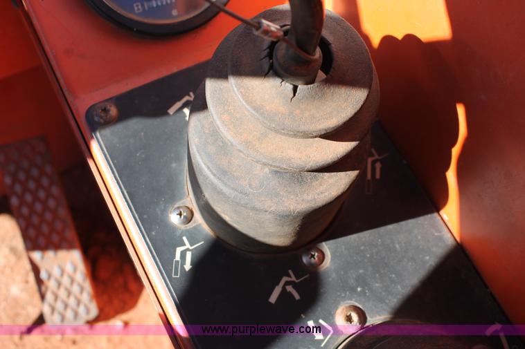 image for item L6810 2004 SkyTrak 6042 Legacy telehandler