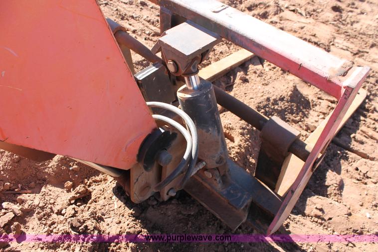 image for item L6810 2004 SkyTrak 6042 Legacy telehandler