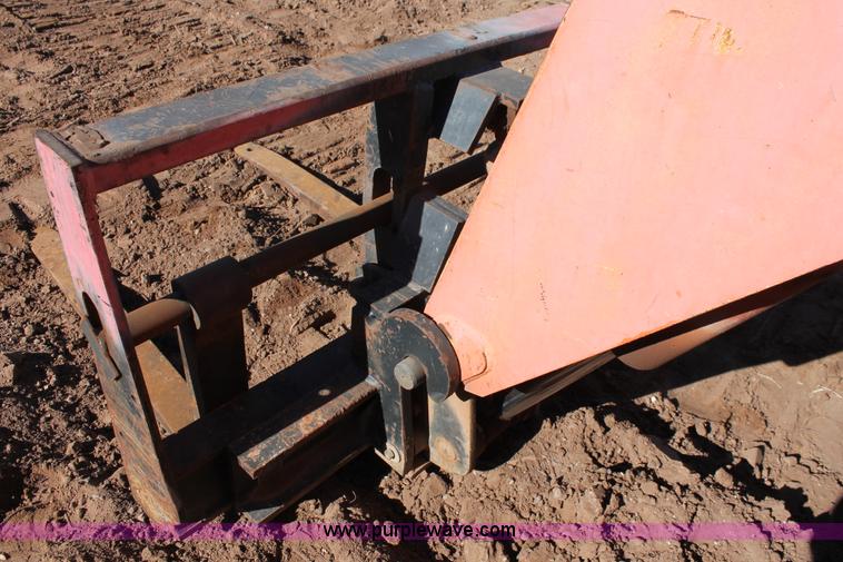 image for item L6810 2004 SkyTrak 6042 Legacy telehandler