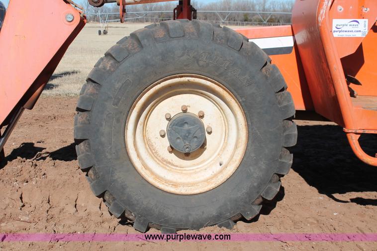 image for item L6810 2004 SkyTrak 6042 Legacy telehandler