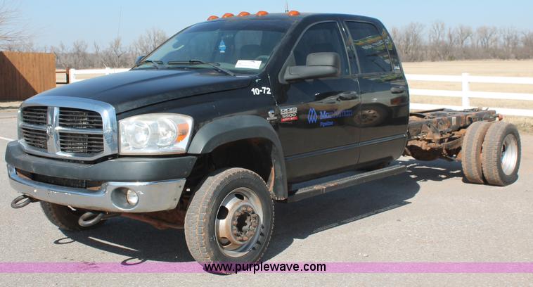image for item L6811 2008 Dodge Ram 5500 HD Quad Cab truck cab and chassis