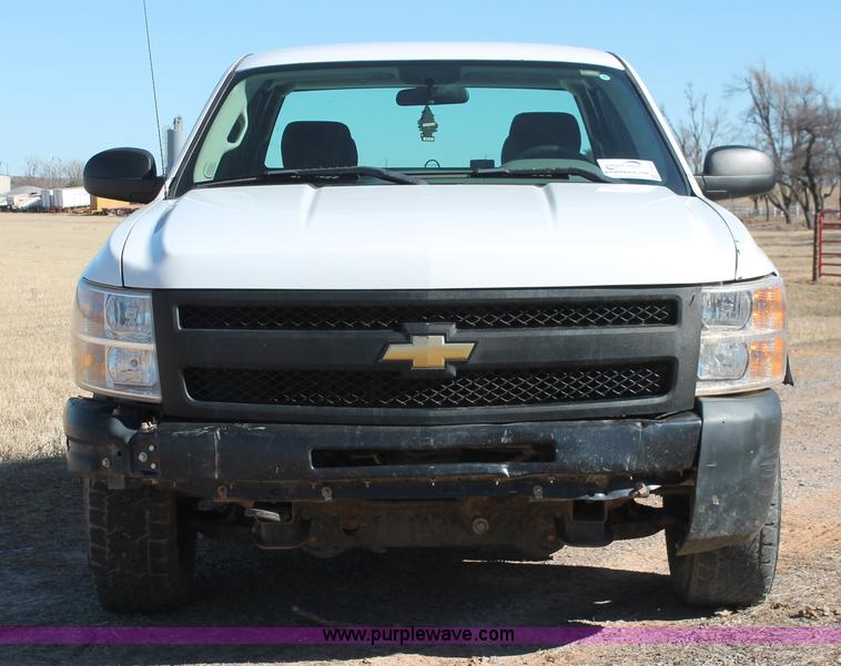 image for item L6814 2011 Chevrolet Silverado 1500 Ext. Cab pickup truck