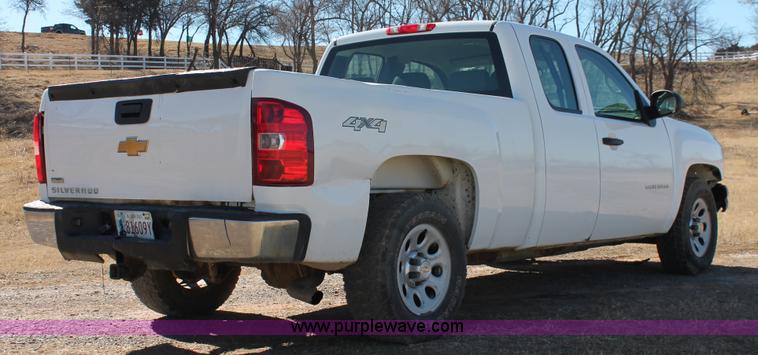 image for item L6814 2011 Chevrolet Silverado 1500 Ext. Cab pickup truck