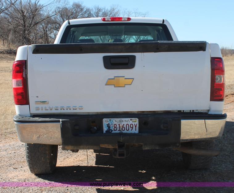 image for item L6814 2011 Chevrolet Silverado 1500 Ext. Cab pickup truck