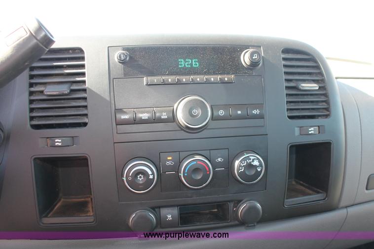 image for item L6814 2011 Chevrolet Silverado 1500 Ext. Cab pickup truck