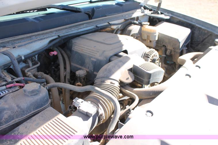 image for item L6814 2011 Chevrolet Silverado 1500 Ext. Cab pickup truck