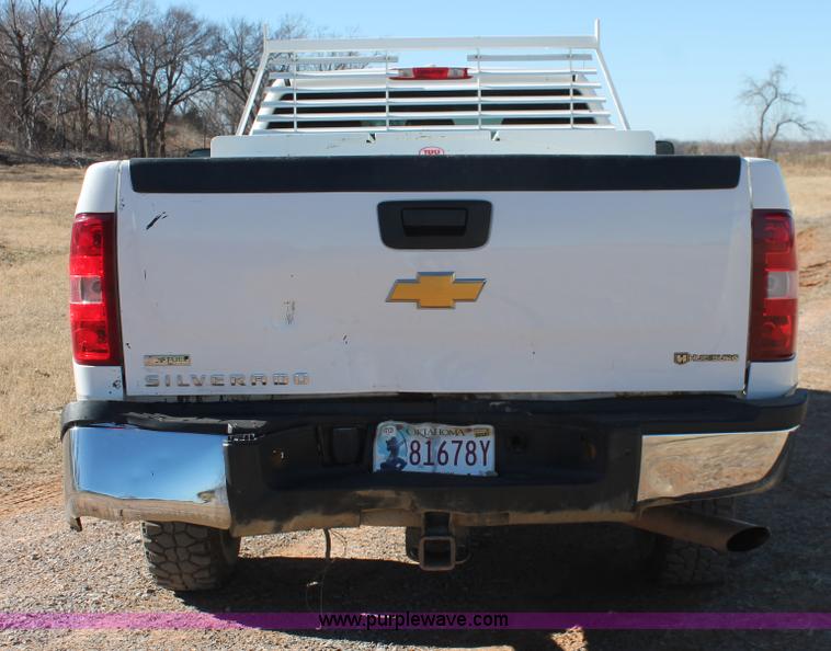 image for item L6815 2009 Chevrolet Silverado 2500HD LT pickup truck