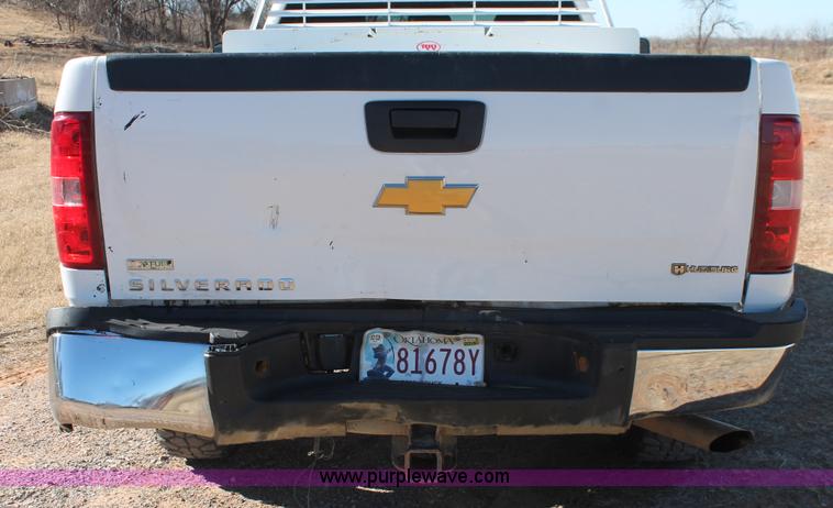 image for item L6815 2009 Chevrolet Silverado 2500HD LT pickup truck