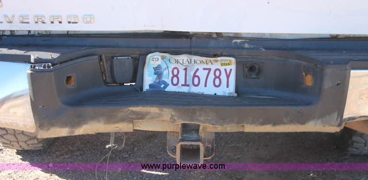 image for item L6815 2009 Chevrolet Silverado 2500HD LT pickup truck