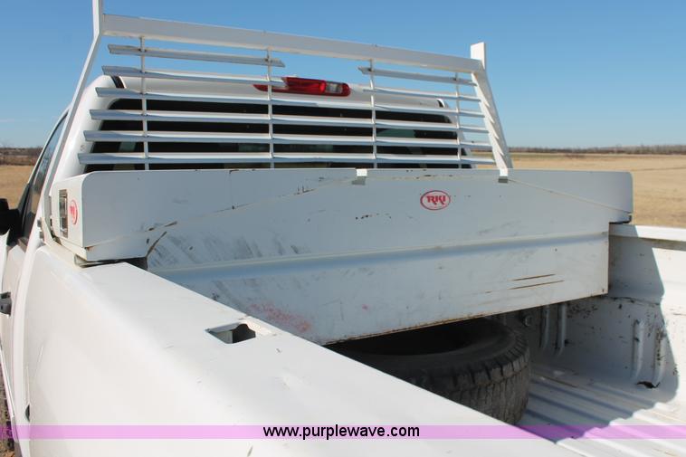 image for item L6815 2009 Chevrolet Silverado 2500HD LT pickup truck