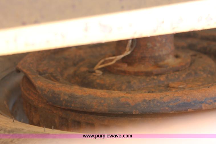 image for item L6830 Hay Van 4BB hay trailer