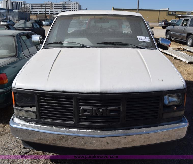 image for item K4382 1991 GMC Sierra 1500 pickup truck